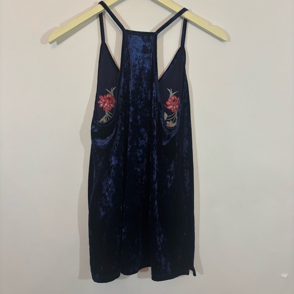 Anthropologie THML Blue Velvet Floral Cami Tank Top Sz M Embroidered - Picture 2 of 3